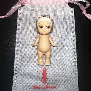 100% authentic Sonny Angel (hedgehog). Brand new with original box